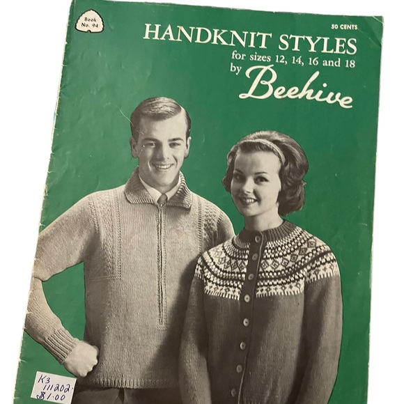 (11) Lot of 7pcs Beehive Knitting books appx 1950s - Picture 4 of 4